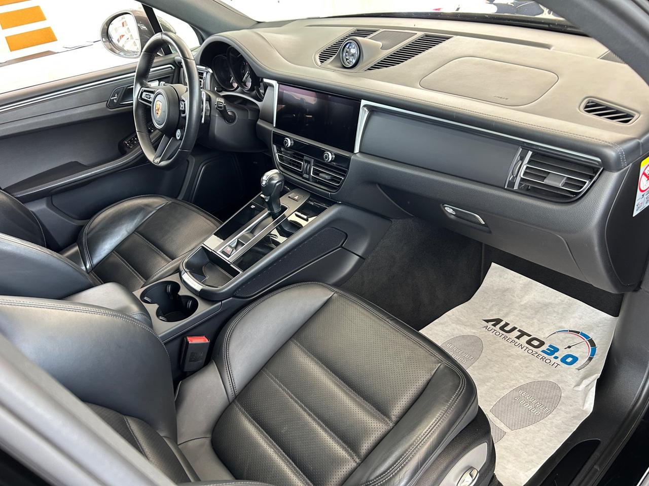 Porsche Macan 2.0 T Auto