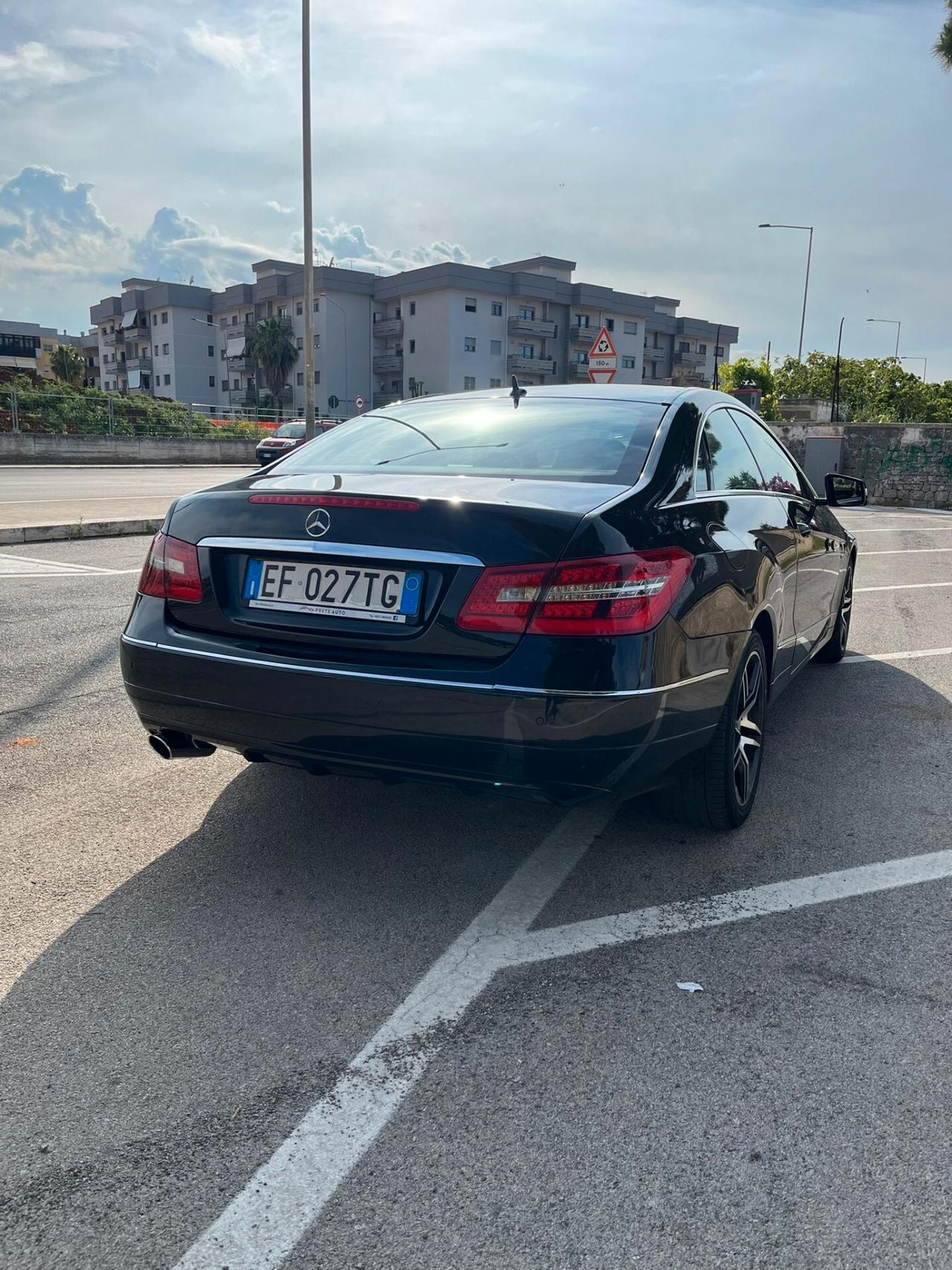 Mercedes-benz E 220 CDI Coupé BlueEFFICIENCY Avantgarde