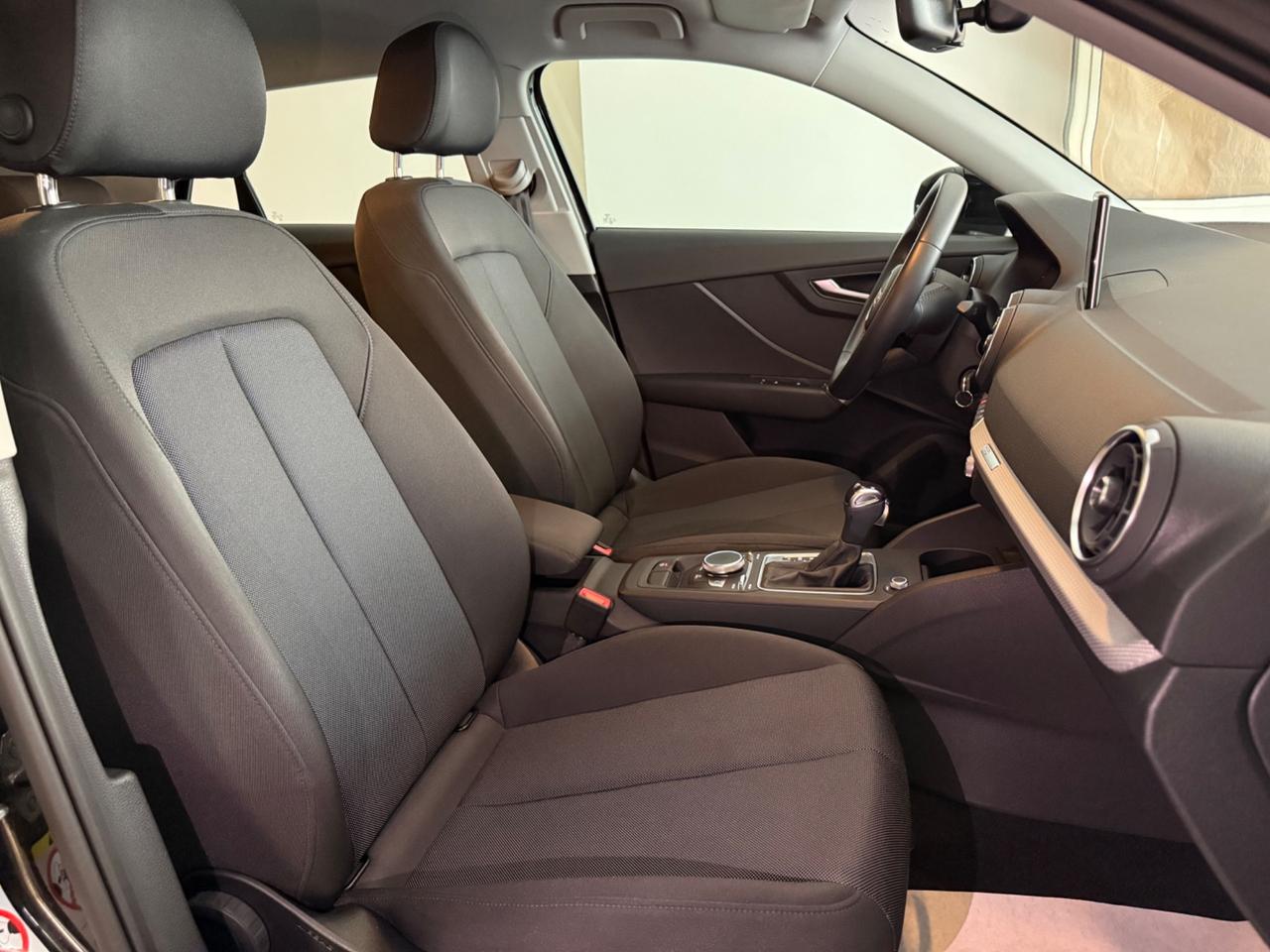 Audi Q2 35 TDI quattro S tronic Business