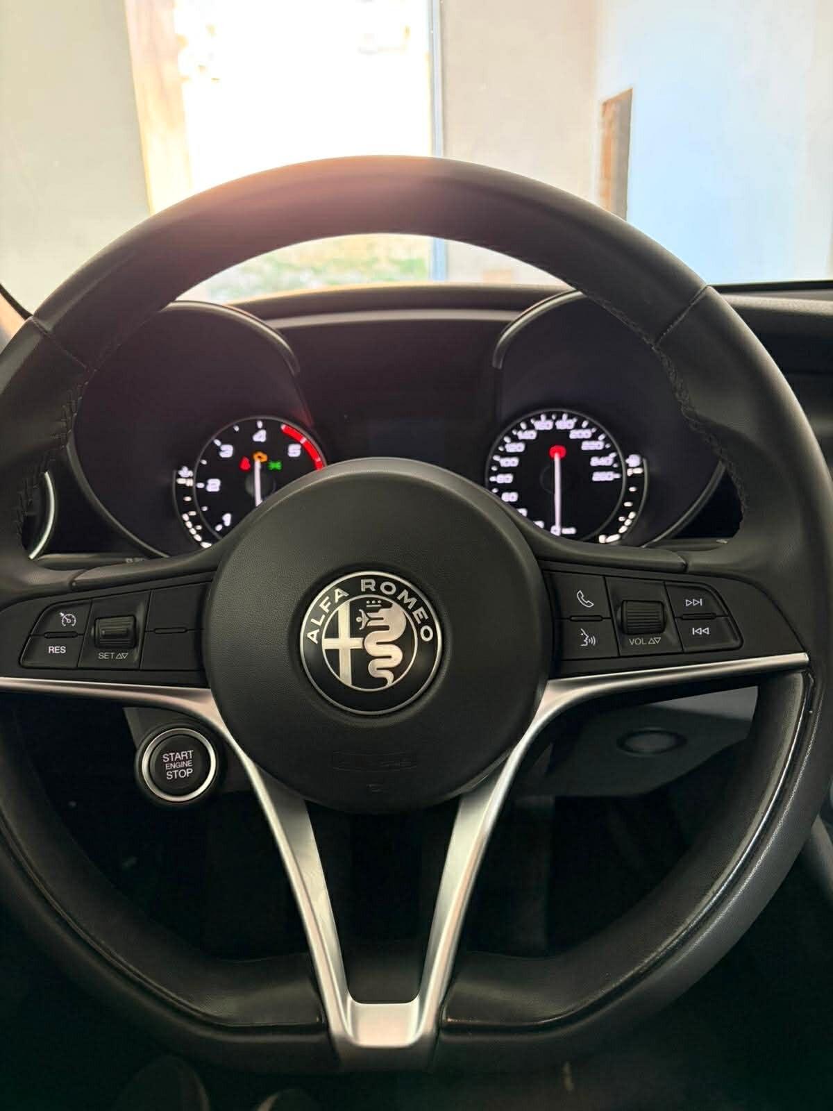 Alfa Romeo Giulia 2.2 Turbodiesel 160 CV AT8 Super