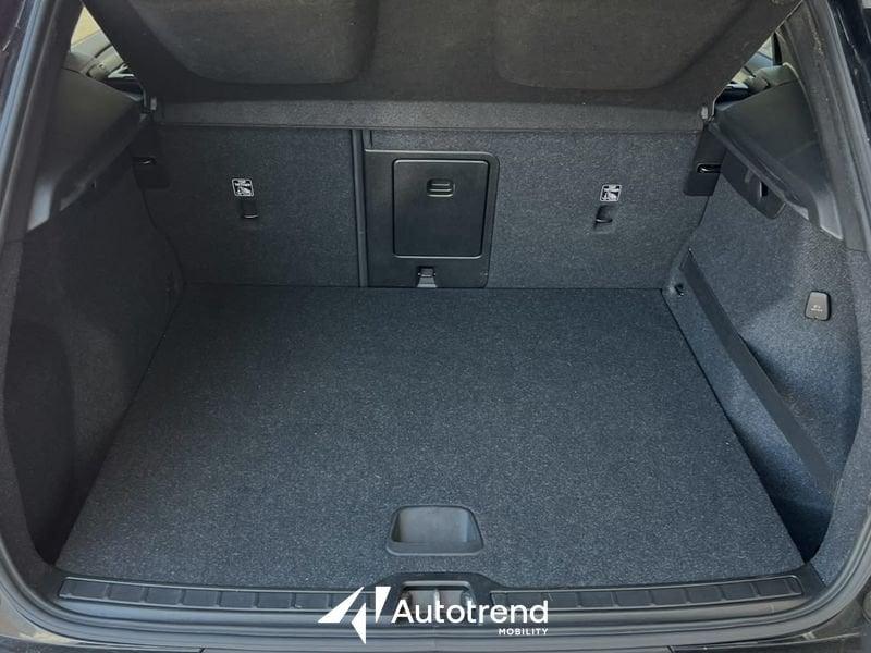 Volvo XC40 D3 150 CV AWD Automatica NAVI LED Business Plus