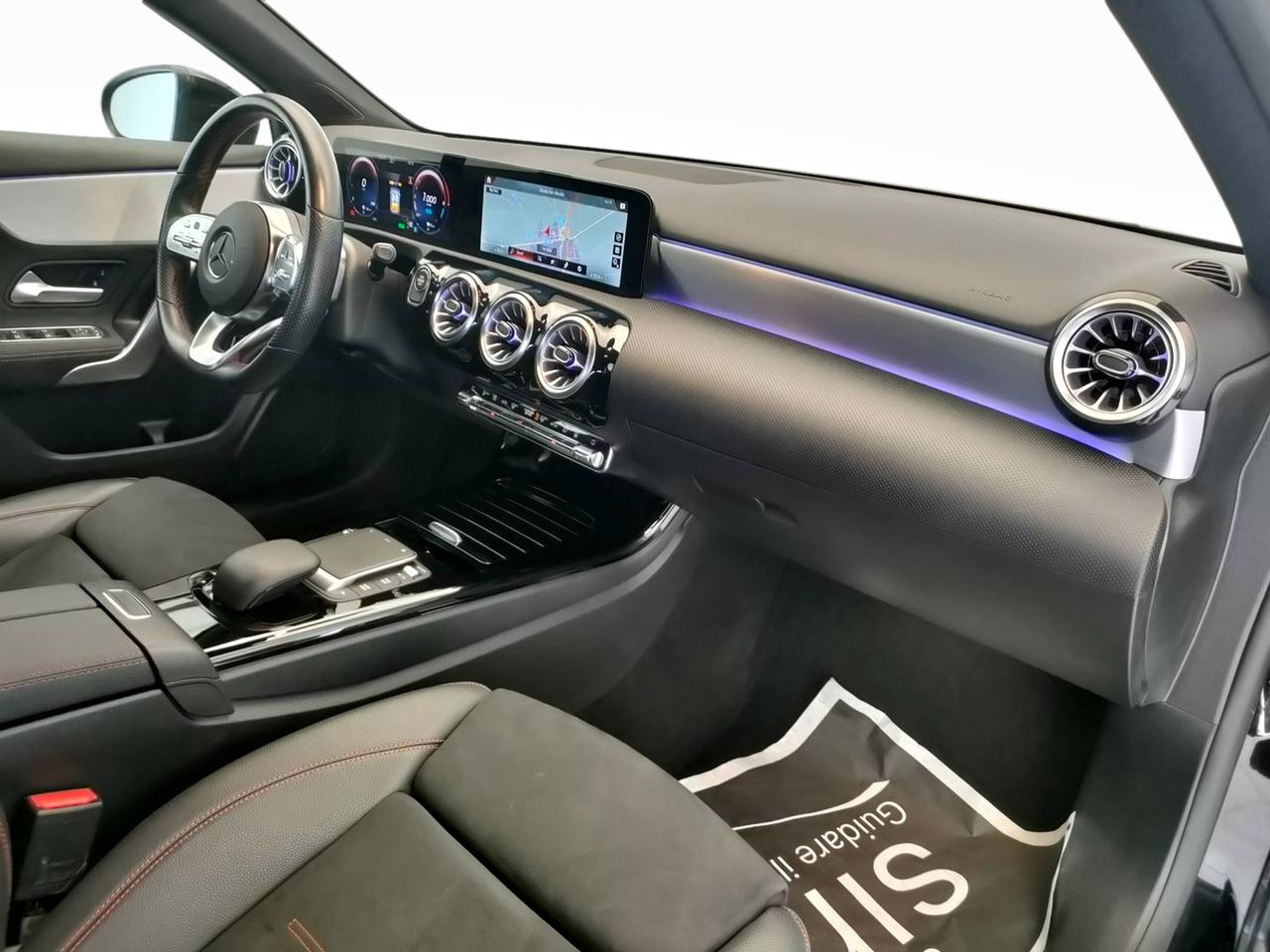 Mercedes-Benz Classe A - W177 2018 - A 250 e phev (eq-power) Premium Plus edition auto