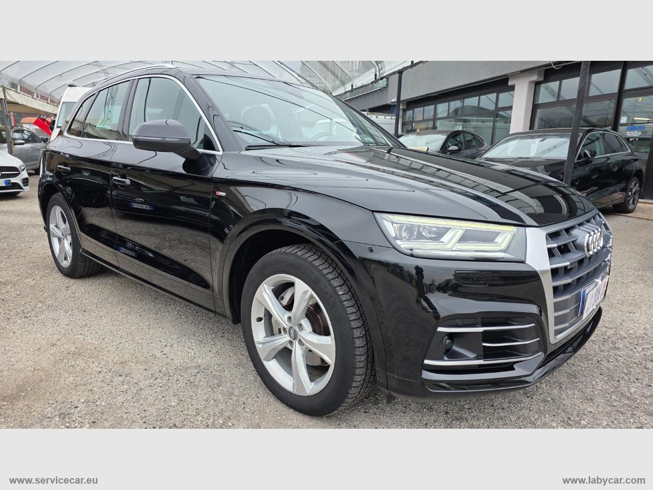 AUDI Q5 35 TDI quattro S tr. S-LINE