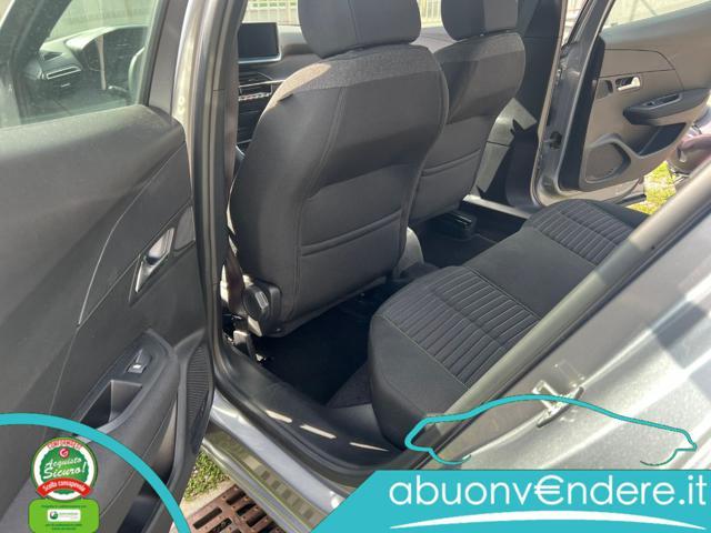 PEUGEOT 2008 PureTech 100 S&S Allure