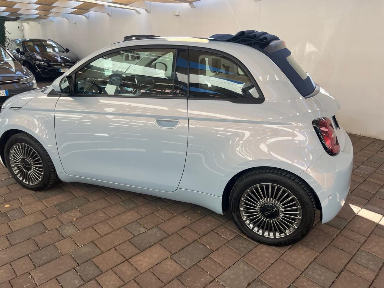 Fiat 500 500e Cabrio 42 kWh Passion