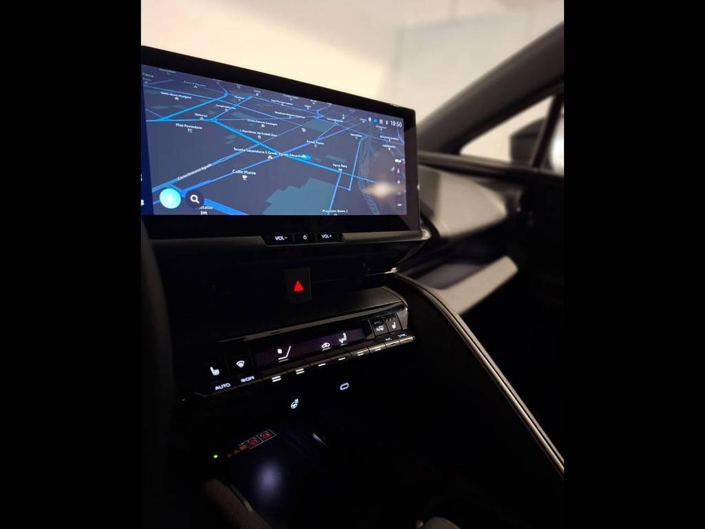 Toyota C-HR 2.0 PHEV Trend FWD E-CVT