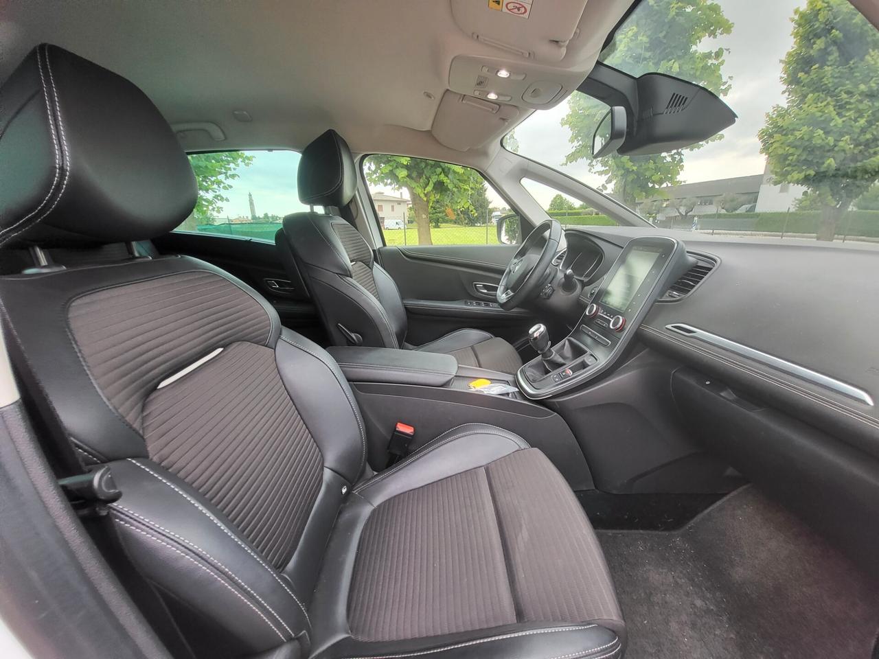Renault Scenic Scénic dCi 8V 110 CV EDC Energy Bose