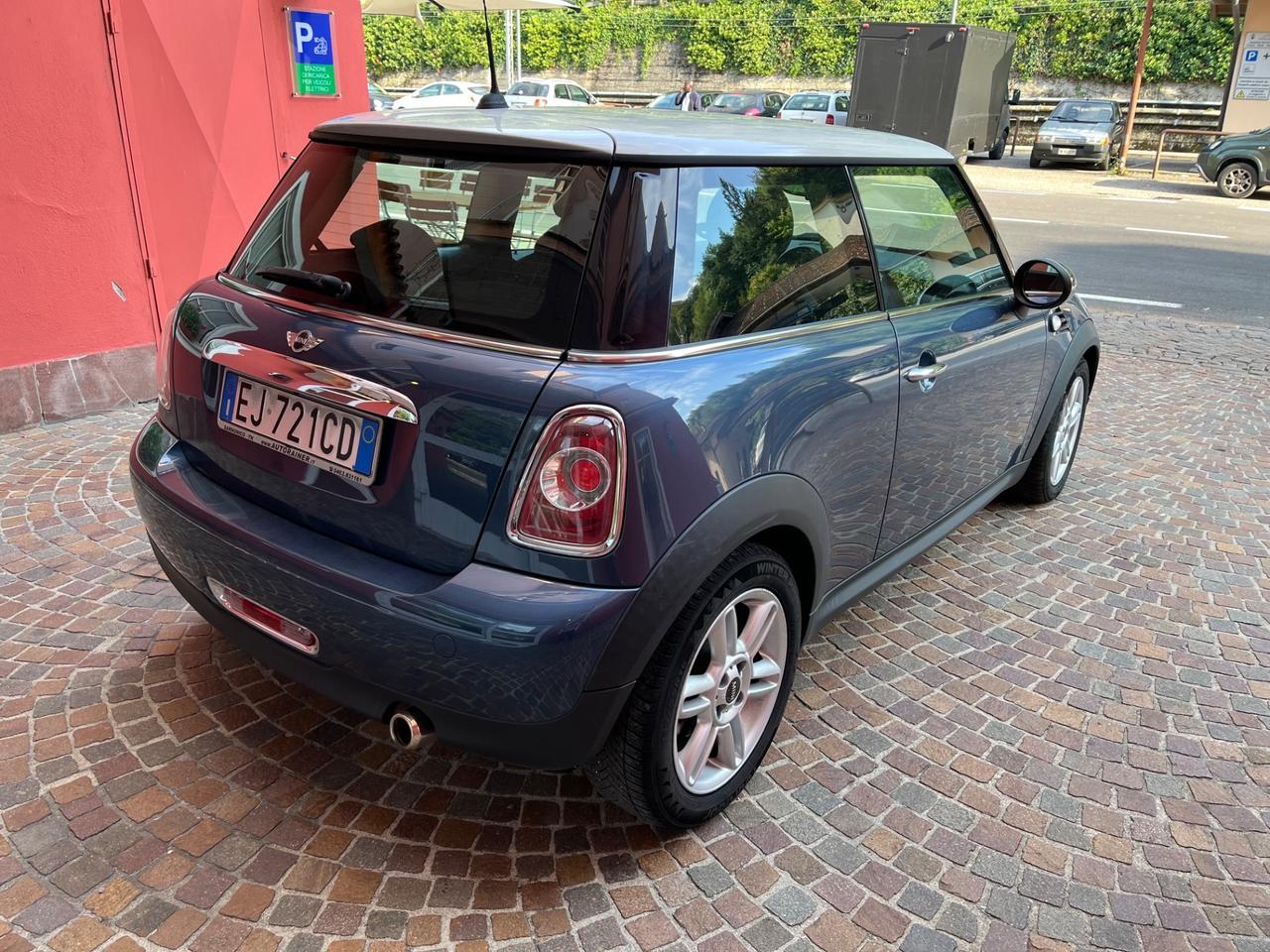 Mini 2.0 16V Cooper DIESEL - Automatica