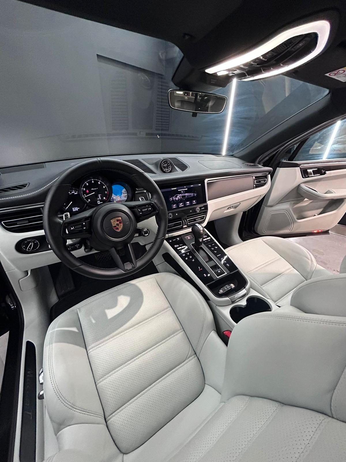PORSCHE MACAN T 2.0