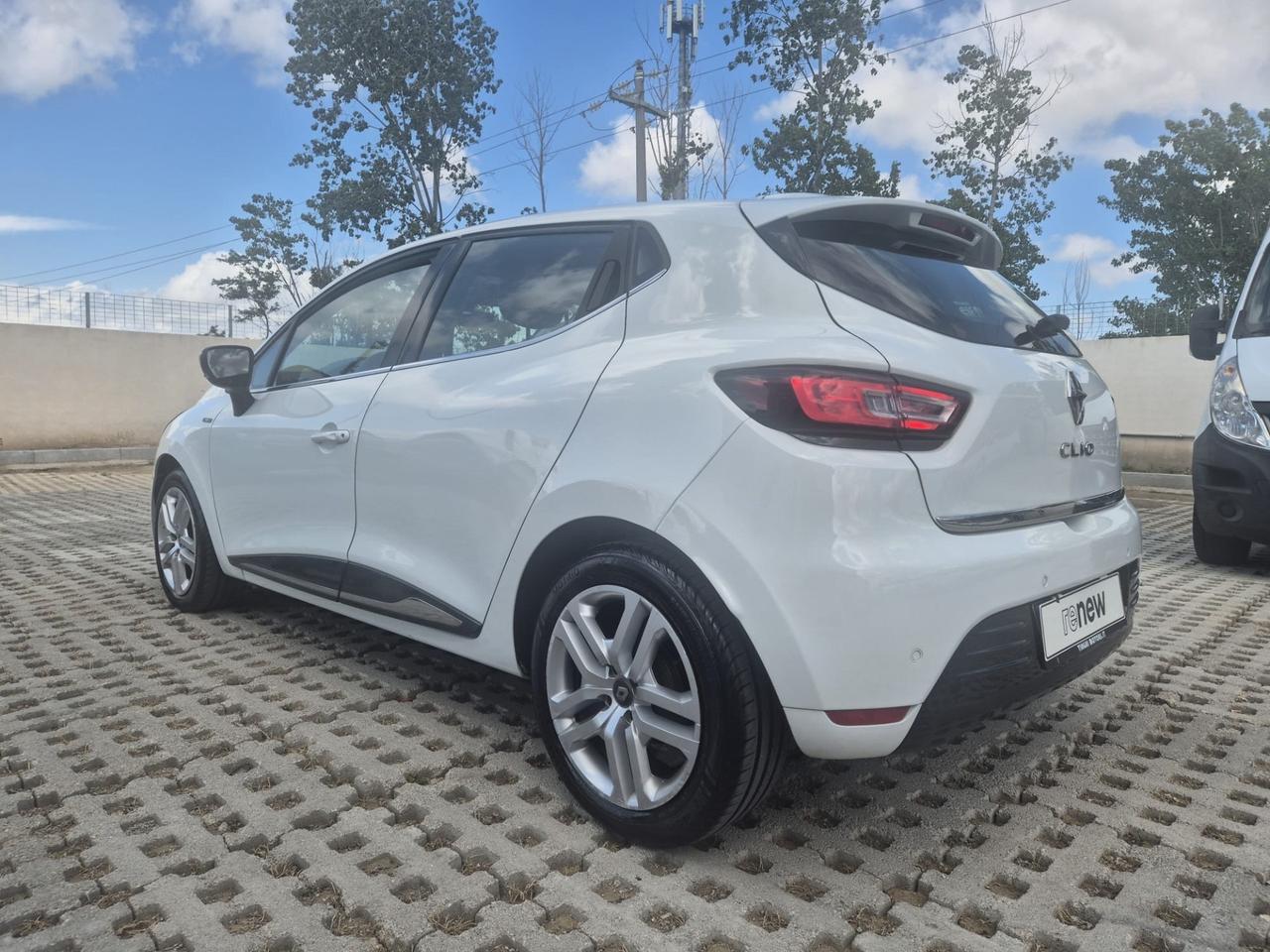 Renault Clio dCi 8V 90 CV 5 porte Moschino Zen