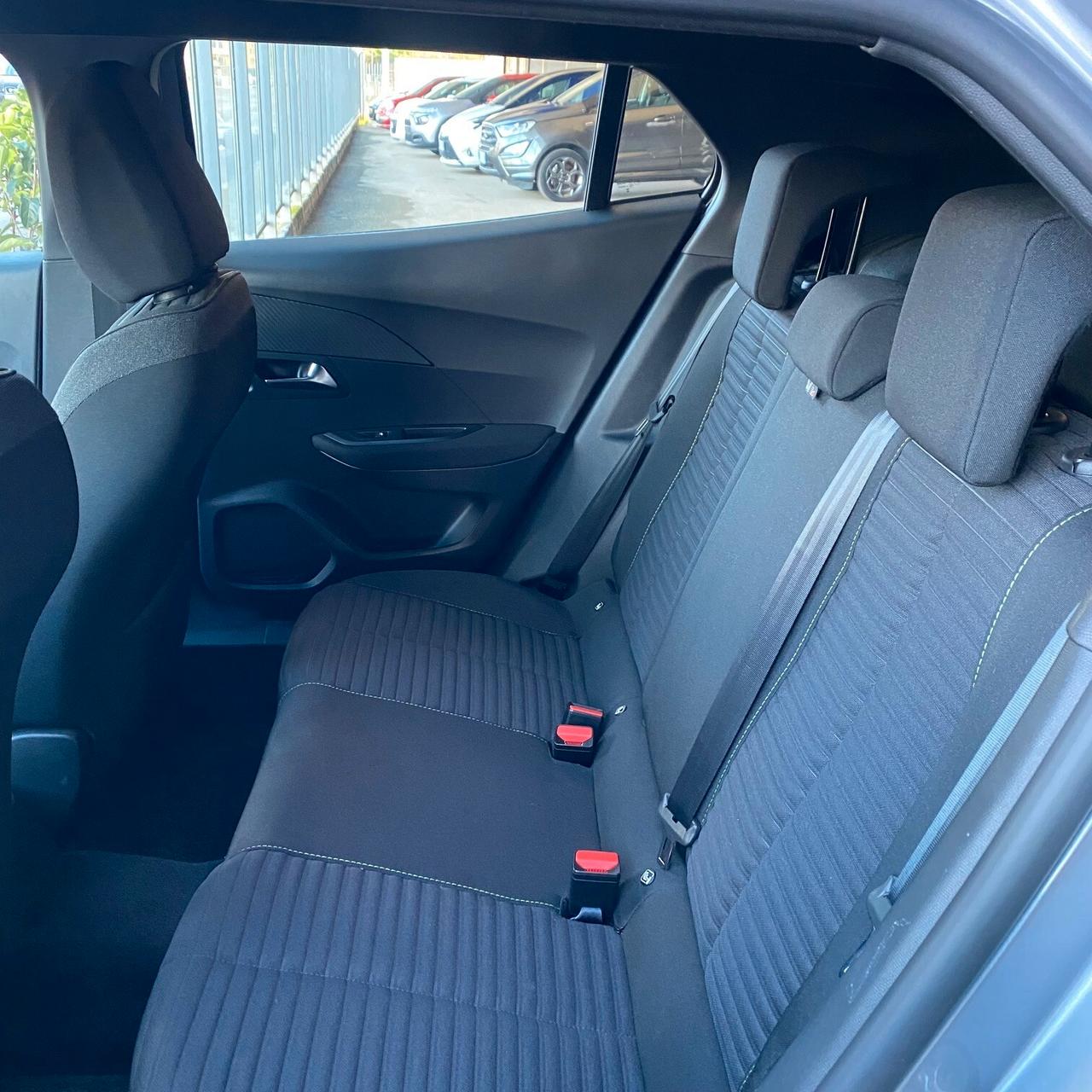 Peugeot 2008 PureTech 100 cv S&S "8 mila km"