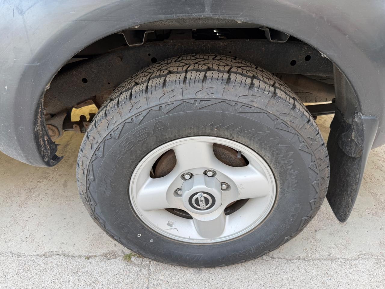 Nissan Navara King Kab con clima - 2004