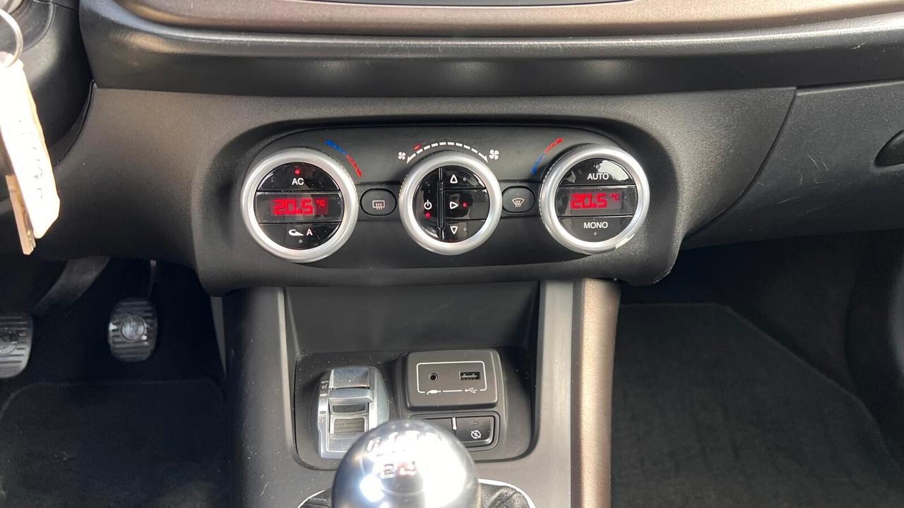 Alfa Romeo Giulietta 1.6 JTDm-2 105 CV Distinctive