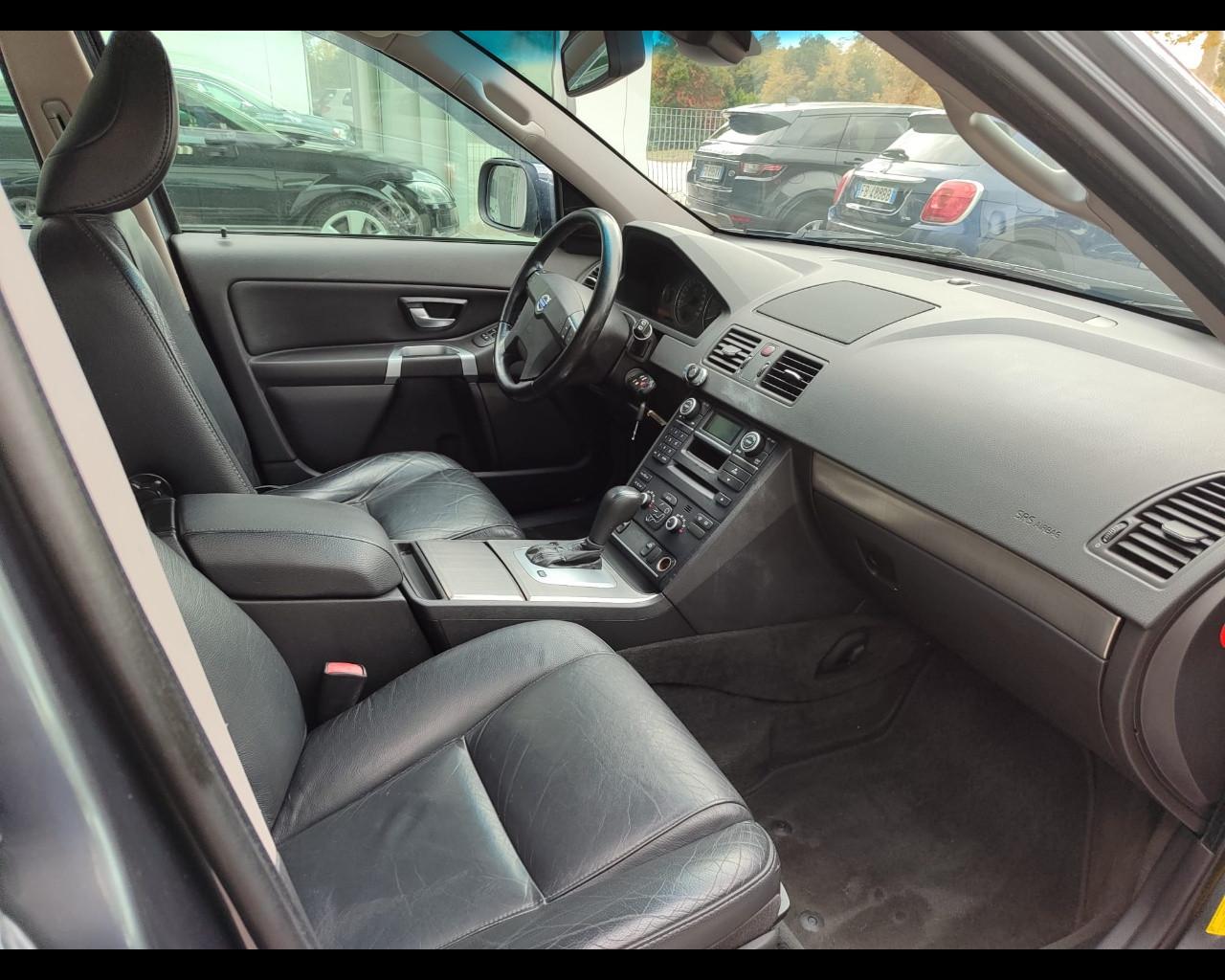 VOLVO XC90 (2003-2014) - XC90 2.4 D5 185 CV AWD Momentum