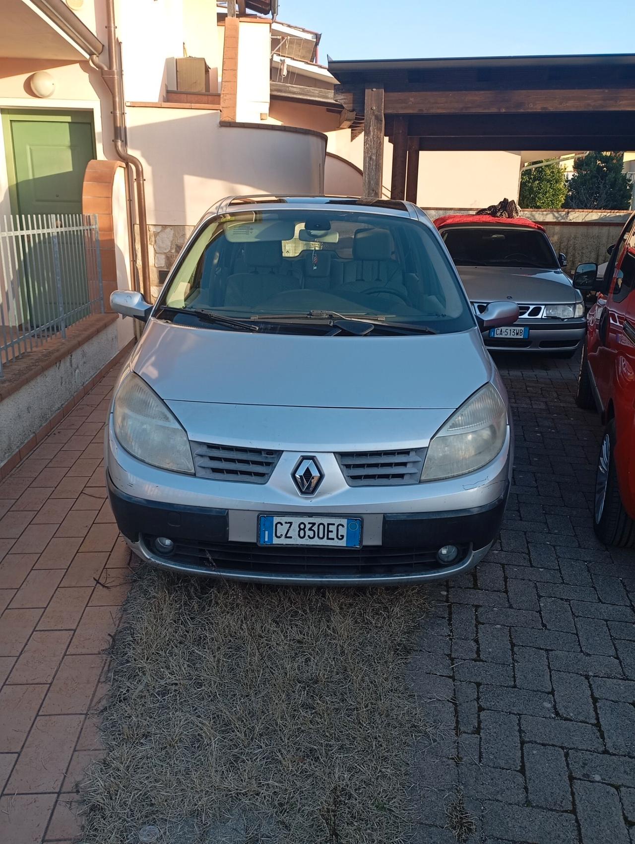 Renault Scenic 1.5 dci