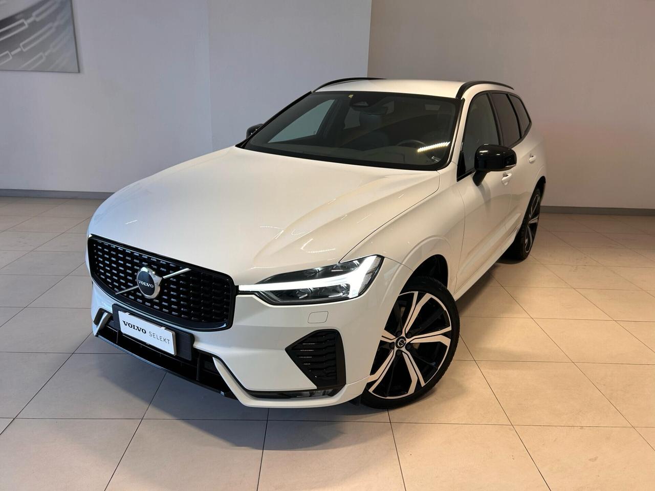 Volvo XC 60 B4 (d) AWD Geartronic R-design Cambio Automatico AUTOCARRO