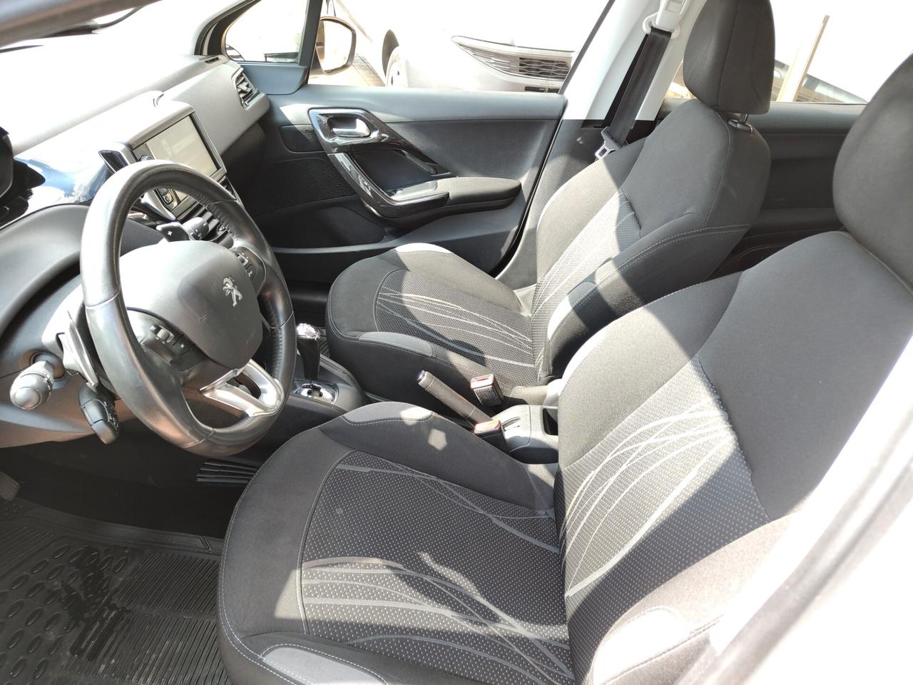 Peugeot 208 1.4 e-HDi 68 CV S&S robotizzato 5 porte Active