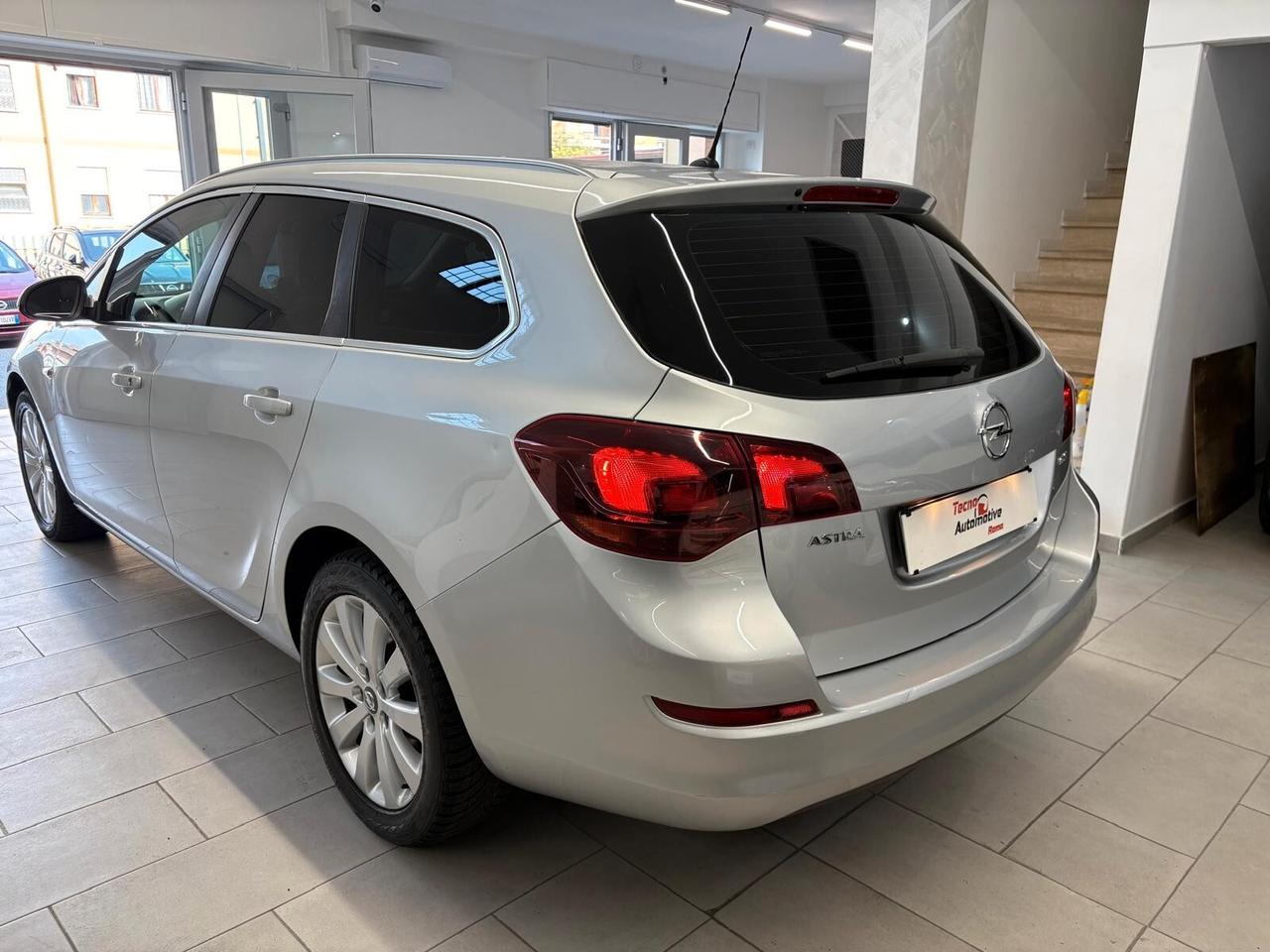 Opel Astra 1.7 CDTI 110CV Sports Tourer Cosmo