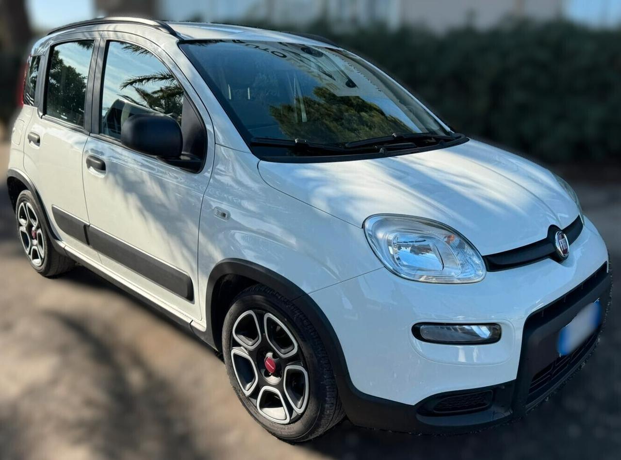 Fiat Panda aziendale fiat hybrid accessoriata garanzia