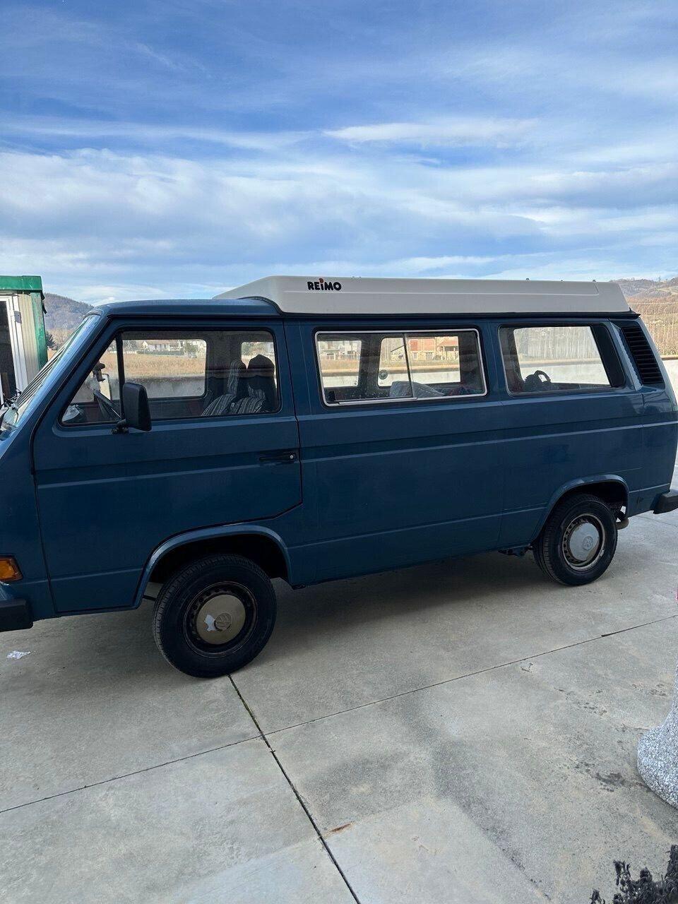 Volkswagen T3 MULTIVAN - 6 POSTI