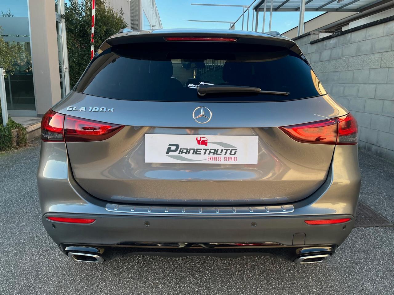 Mercedes-benz GLA 180 d 115cv Sport Plus auto NIGHT VIRTUAL/LED/LUCI/18;