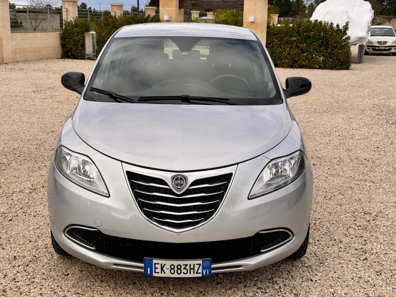 Lancia Ypsilon 0.9 TwinAir 85 CV 5 porte S&S Gold