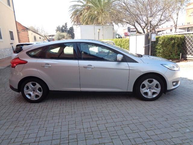 Ford Focus 1.6 120 CV GPL Plus NESSUN VINCOLO DI FINANZIAMENTO