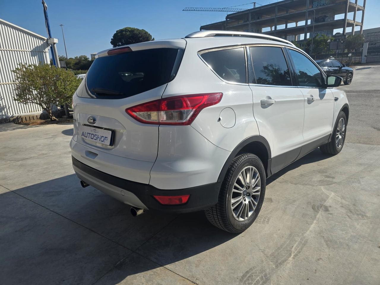 Ford Kuga 2.0 TDCI 140 CV 4WD Titanium