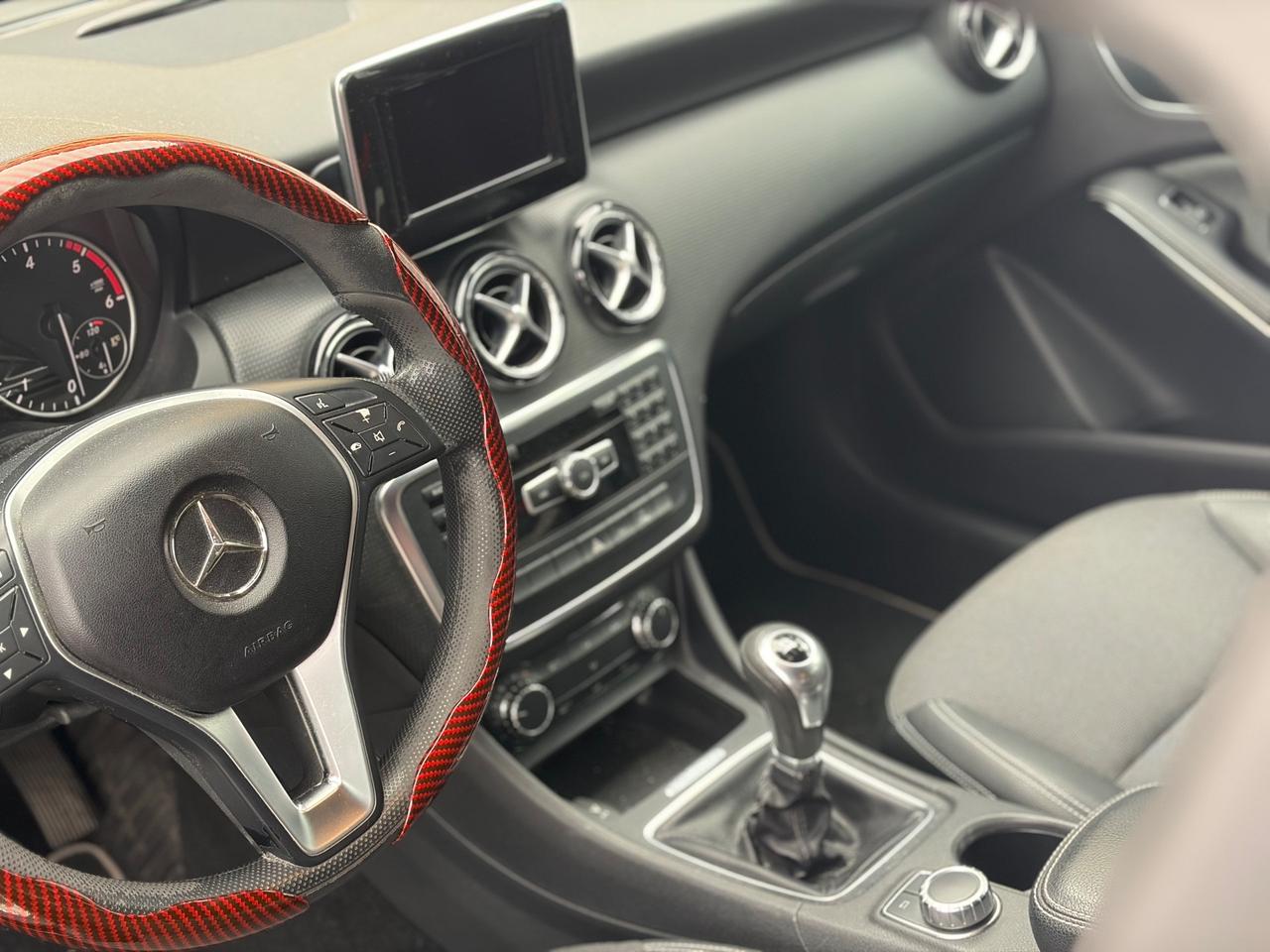 MERCEDES - BENZ A 200 CDI 136CV - 2013 MANUALE