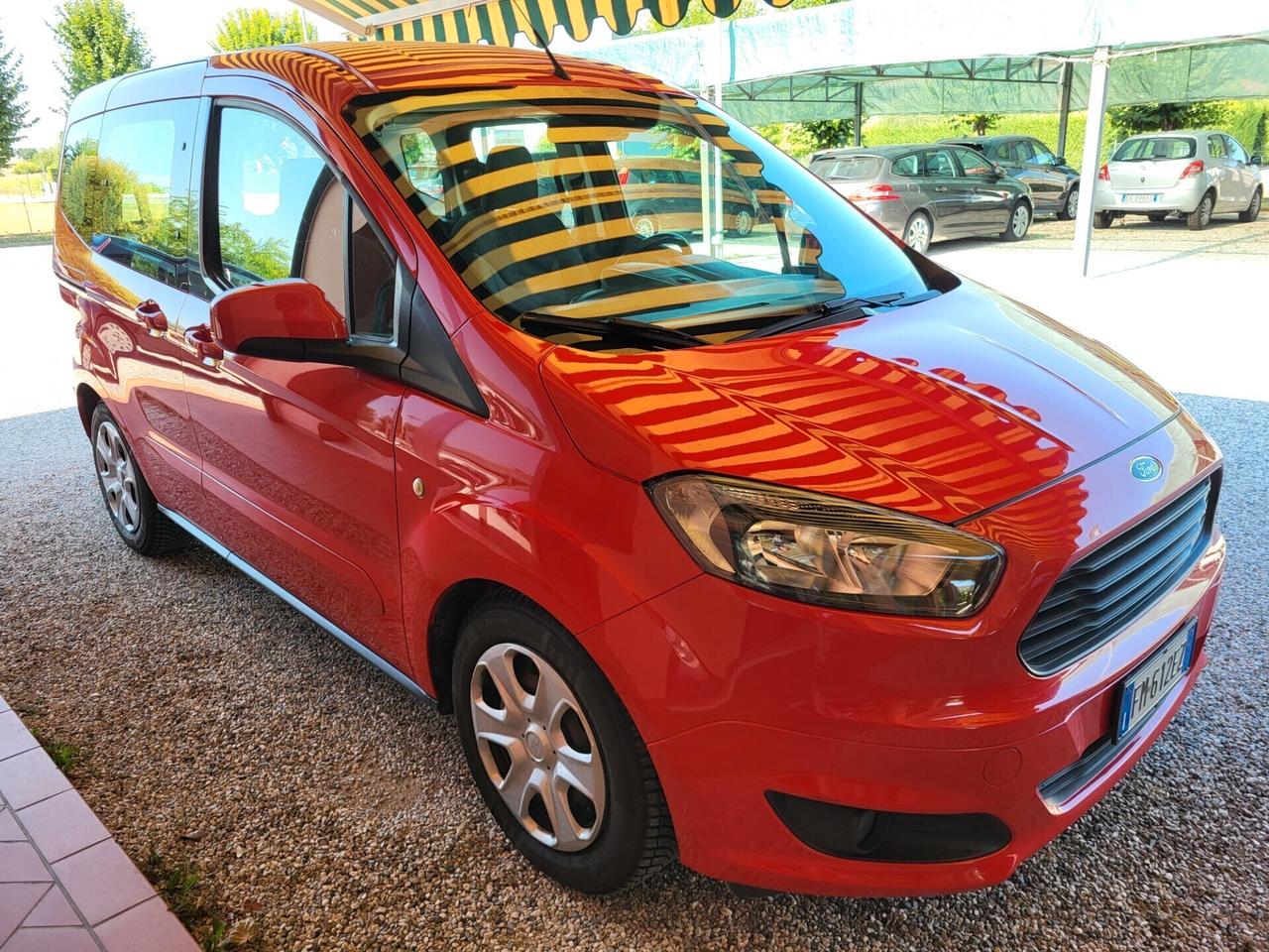 Ford Tourneo Courier 1.5 TDCI 75 CV Sport