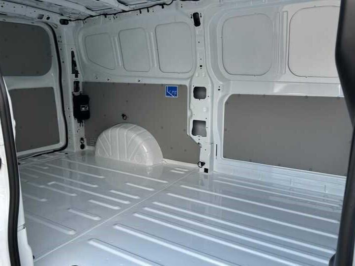 Volkswagen Transporter T7 L2 2.0 150CV DSG 4MOTION 500KM!