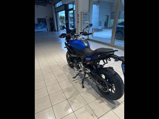 BMW F 900 XR -