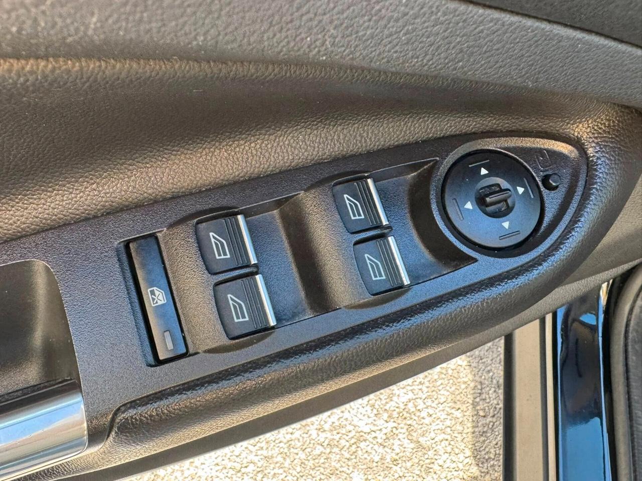 FORD KUGA 1.5 TDCI 120 CV. 2WD TITANIUM NAVI+CERCHI