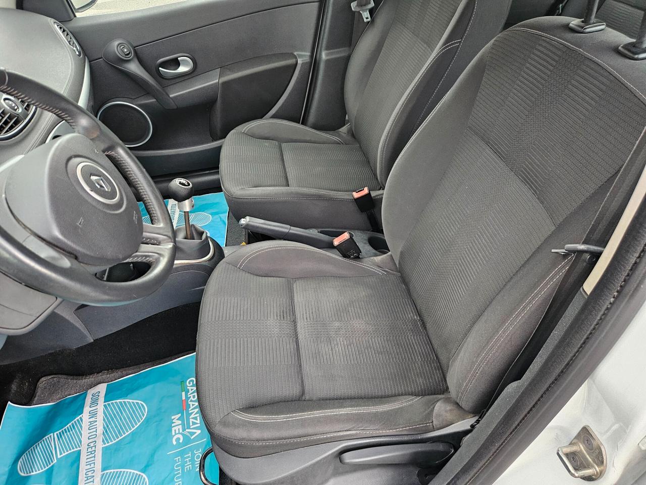 Renault Clio 1.2 16V 5 porte NEOPATENTATI E5