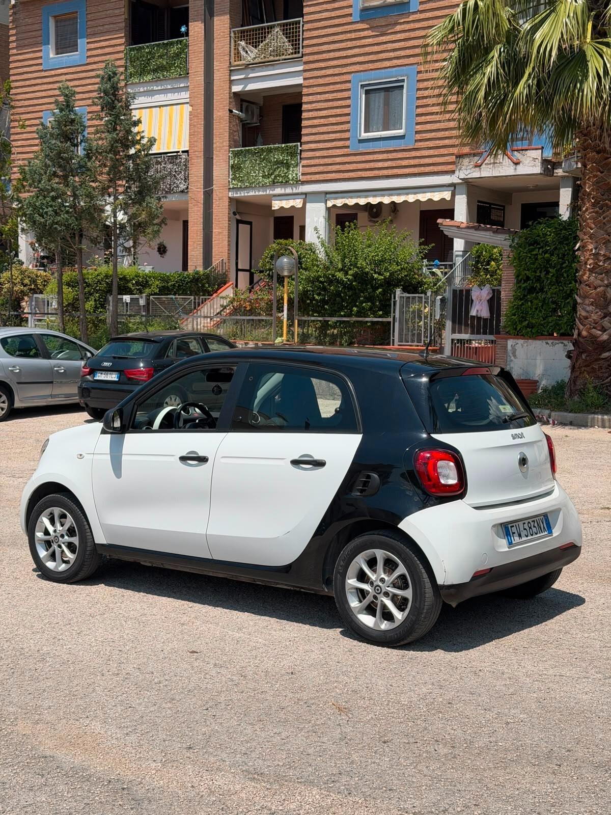 Smart ForFour 1.0 Youngster