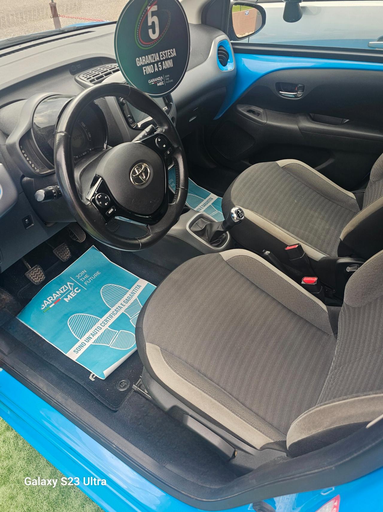 Toyota Aygo Connect 1.0 VVT-i 72 CV 5 porte x-clusiv