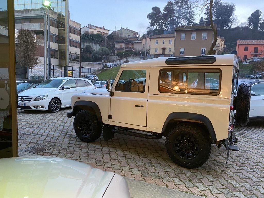 LAND ROVER Defender 90 2.2 TD4 Station Wagon n1