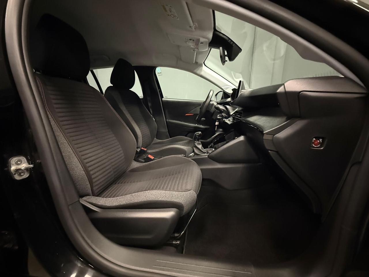 Peugeot 208 1.2 75CV 5 porte OK NEOPATENTATI