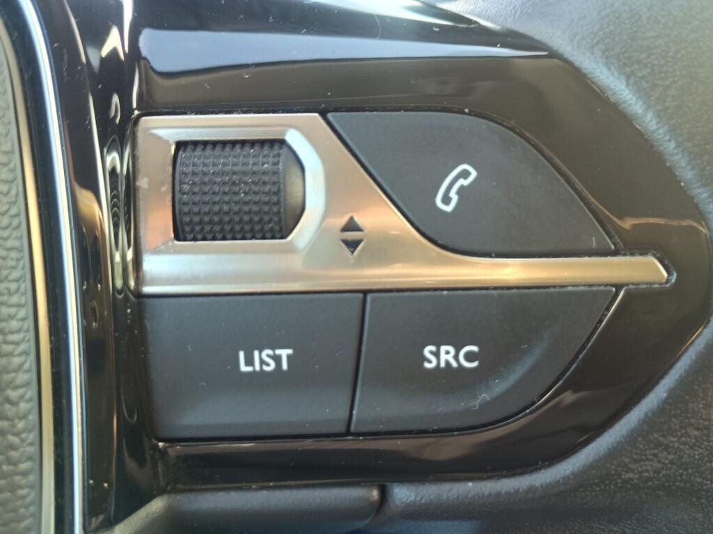 Peugeot 3008 1.5 BlueHDi 130cv EAT8 Active Pack