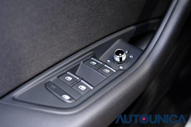 AUDI A4 AVANT 30 TDI 136 CV S TRONIC BUSINESS FULL LED