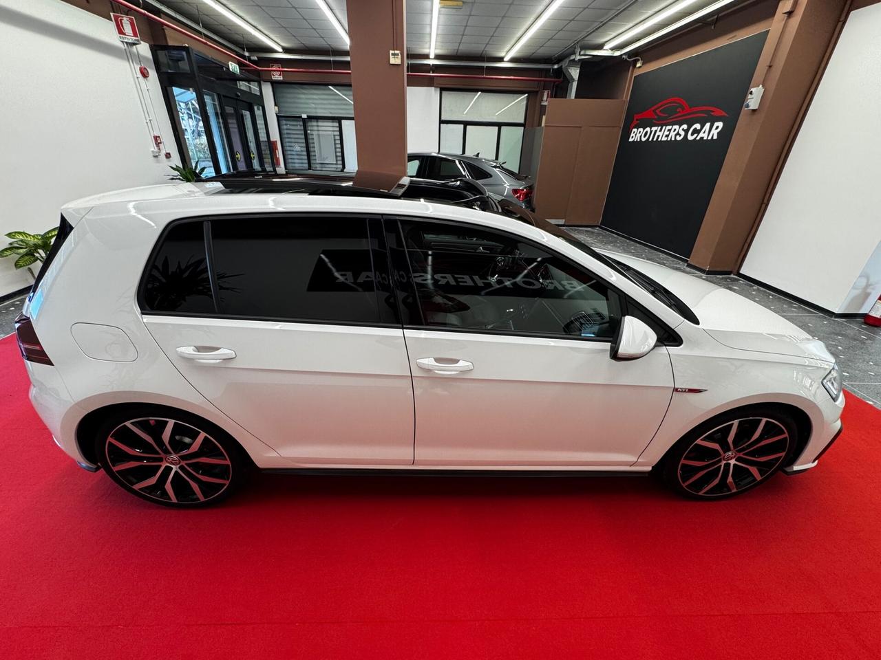 Volkswagen Golf GTI Performance 2.0 245 CV TSI DSG TETTO - 19 - PELLE