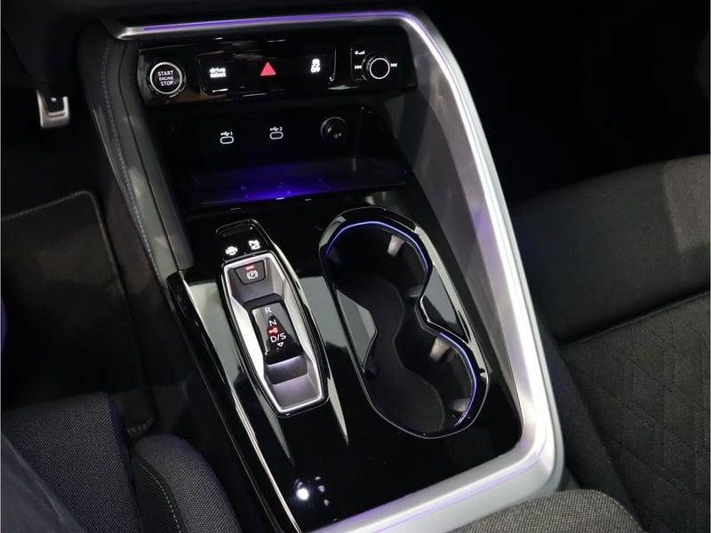 Audi Q5 TFSI 150kW S tronic S Line Edition Black Pack Gancio 20"