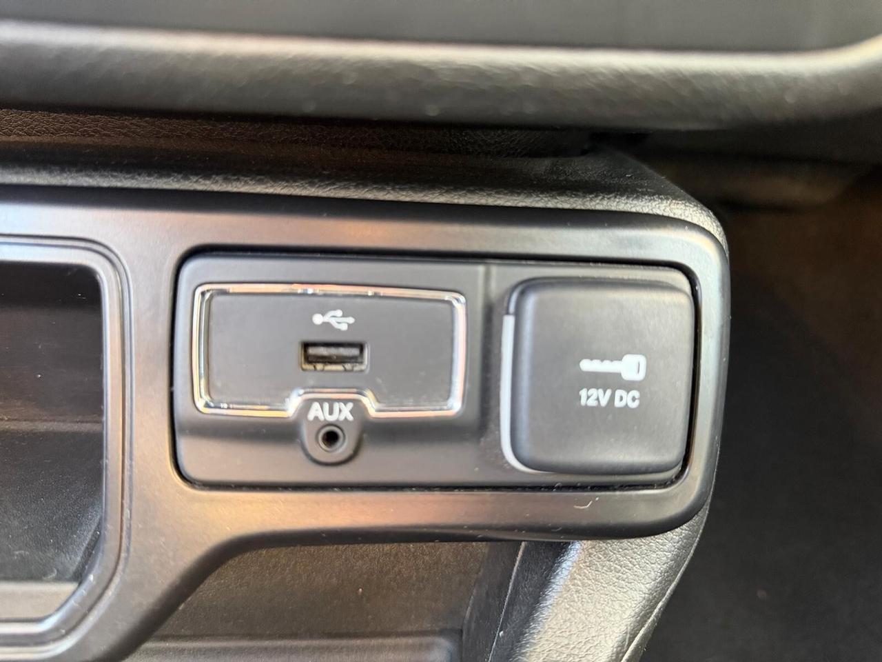 Jeep Renegade 1.6 Mjt 120 CV Business NAVI - DISPLAY 8.4"
