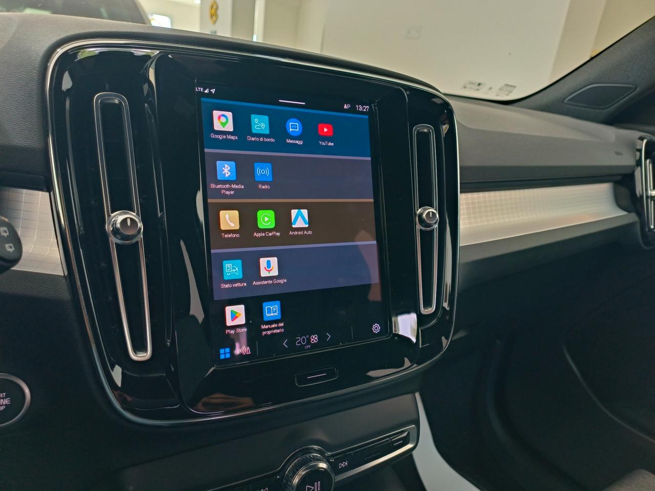 Volvo XC40 B3 automatico Core