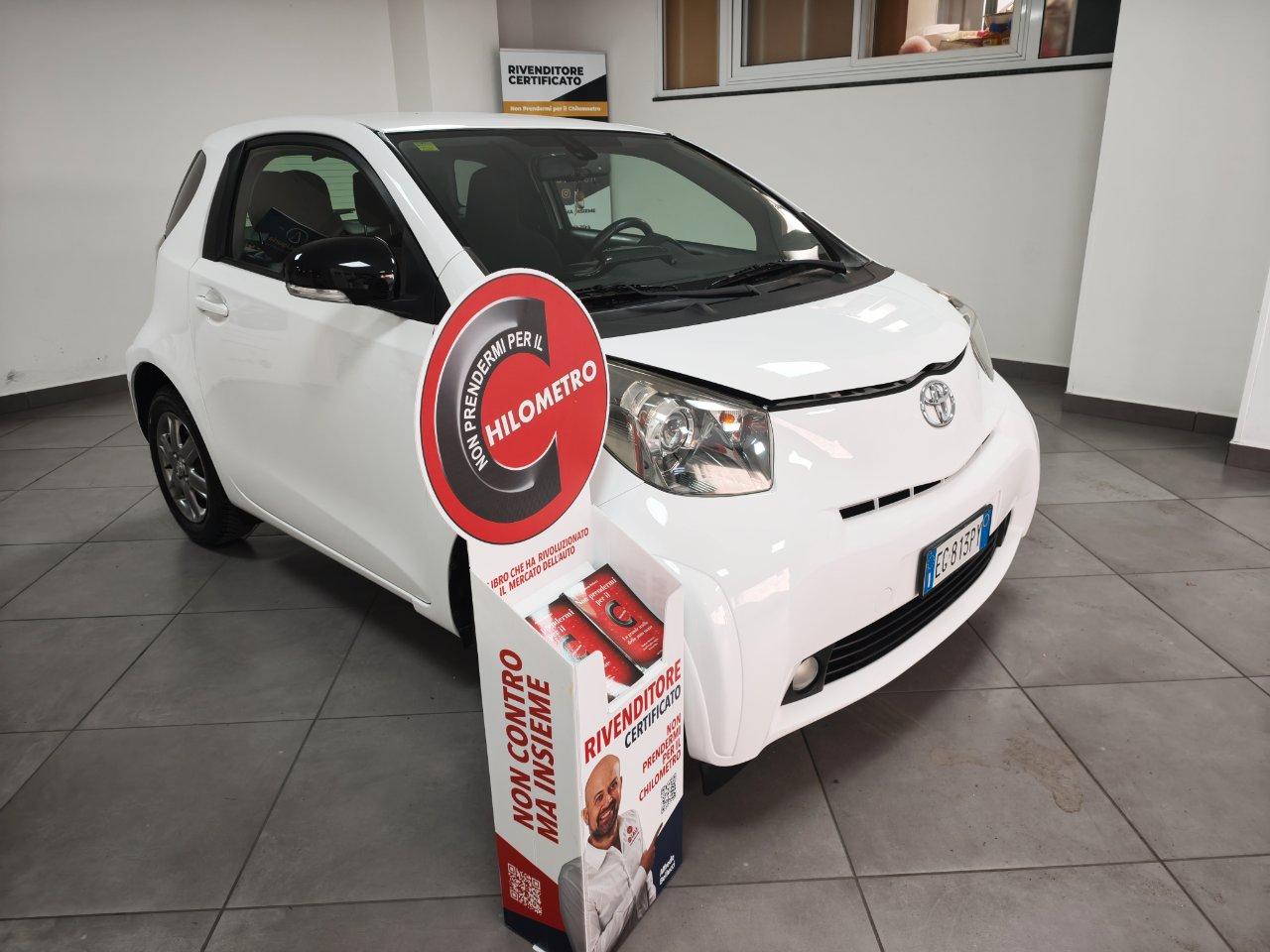 Toyota iQ 1.0 Tobasco cvt
