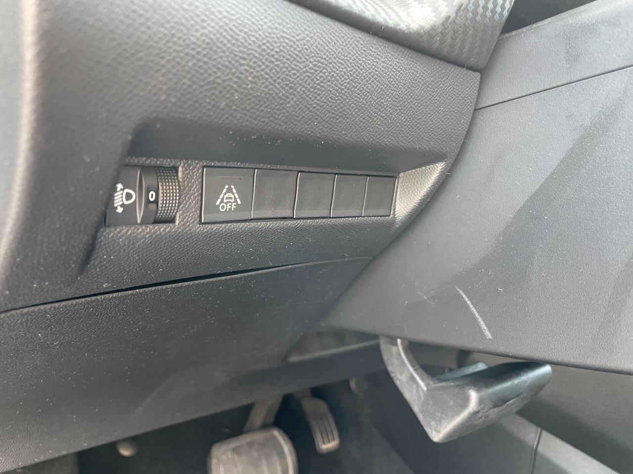 Peugeot 2008 1.2 puretech Allure AUTOMATICA NESSUN VINCOLO