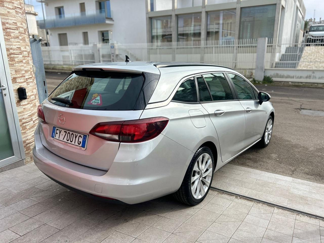Opel Astra 1.6 CDTi 136CV-2019
