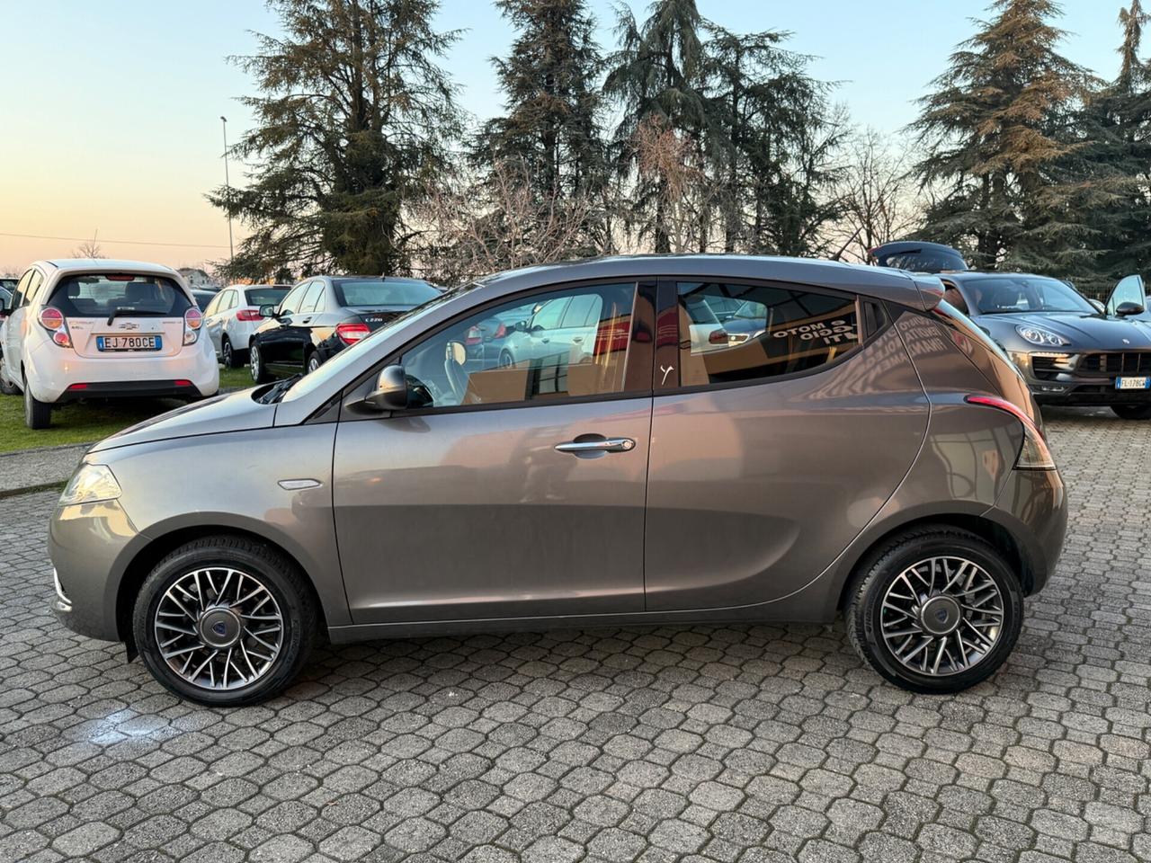 Lancia Ypsilon 1.2 69 CV 5p. |NEOPATENTATI|CERCHI IN LEGA