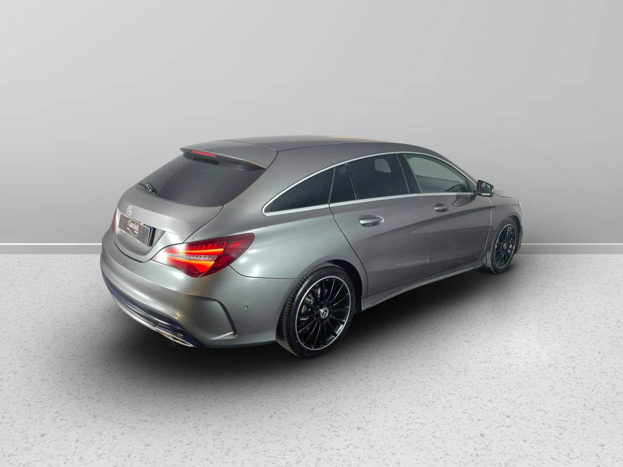 Mercedes-Benz CLA Shooting Brake - X117 - CLA Shooting Brake 220 d Premium 4matic auto FL