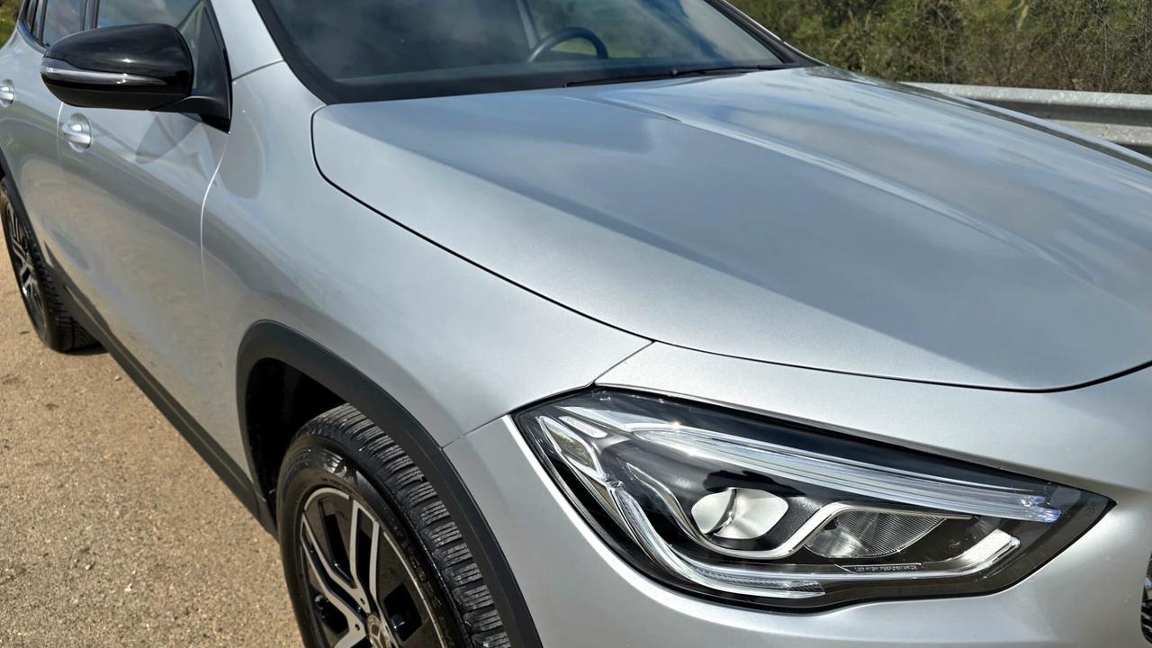 MERCEDES GLA 220d 190cv 4MATIC NIGHT EDITION